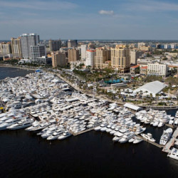 Palm Beach International Boat Show - Work on a Yacht - Show Management